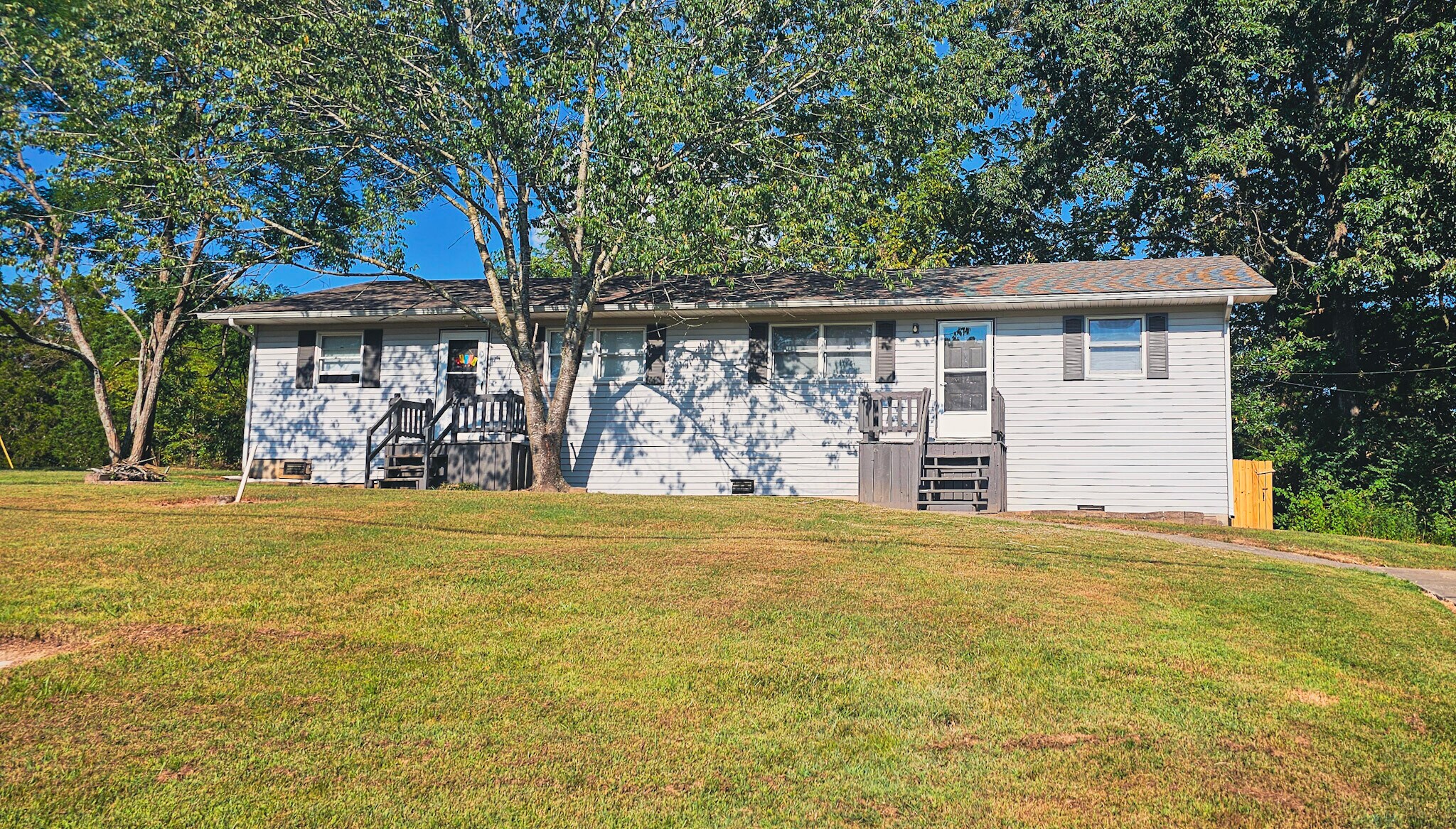 1801 Ridgewood Dr, Murray, KY à vendre Photo de l’immeuble– Image 1 sur 41