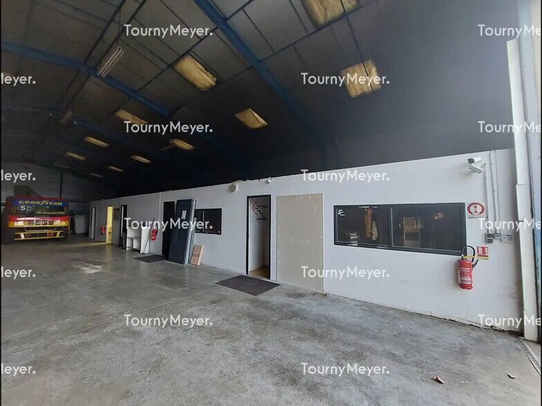 Local d’activités dans Saint-Orens-de-Gameville à louer - Photo de l’immeuble – Image 3 sur 4