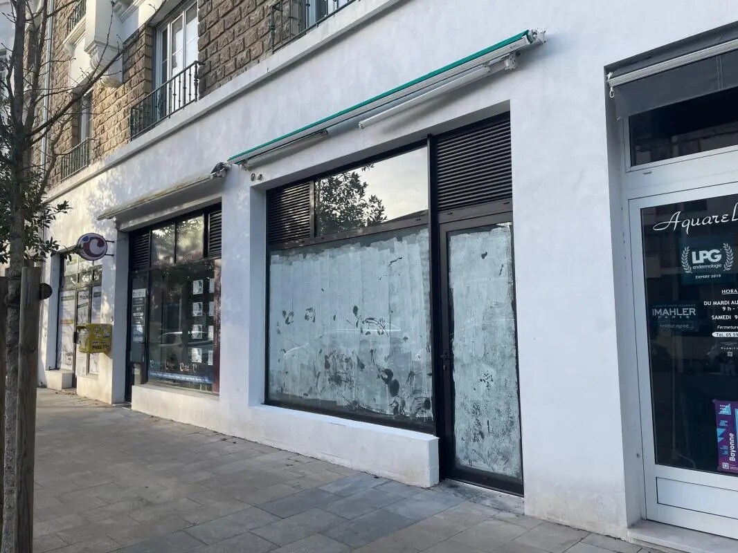 Local commercial dans Bayonne à louer Photo de l’immeuble– Image 1 sur 2