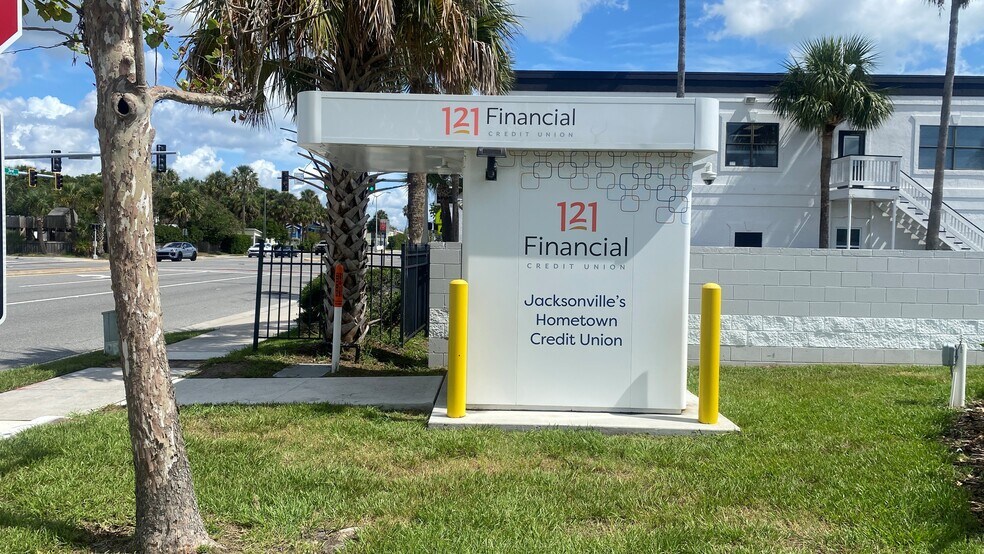 2017 3rd St N, Jacksonville Beach, FL à vendre - Photo de l’immeuble – Image 3 sur 3