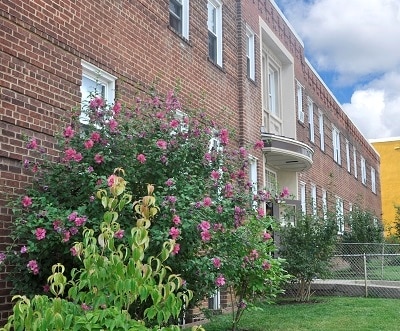 2100 15th St SE, Washington, DC à vendre - Photo principale – Image 1 sur 42