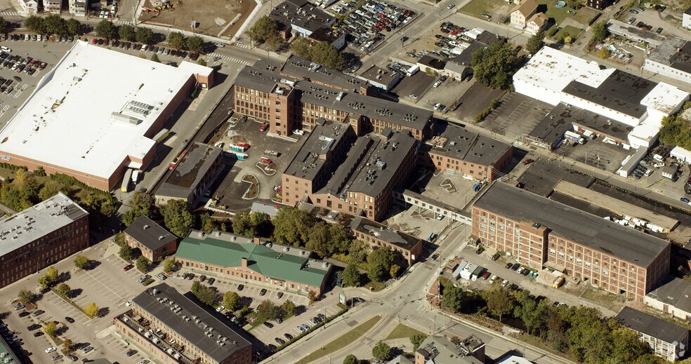 12 Eagle St, Providence, RI à louer - Aérien – Image 2 sur 137