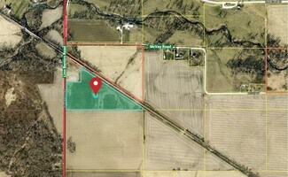 Plus de détails pour Linn Benton Road Development Land, Palo, IA - Terrain à vendre