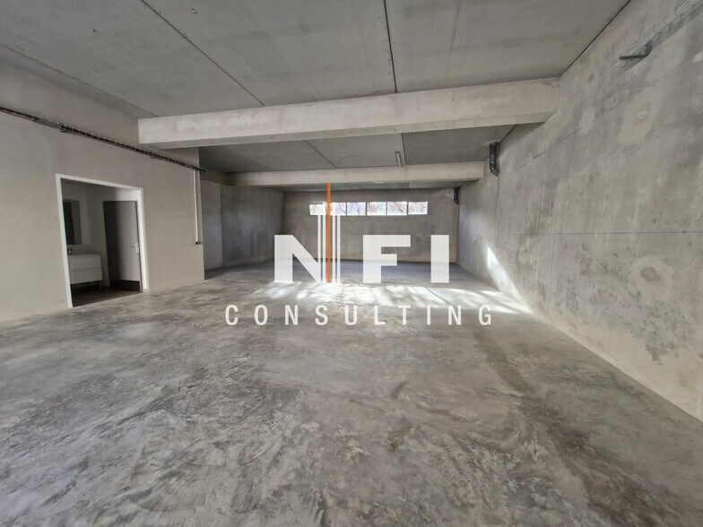 Local d’activités dans Valbonne à louer - Photo intérieure – Image 2 sur 3