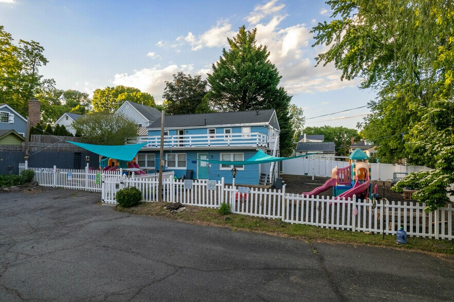 248 Loudoun St SW, Leesburg, VA à louer - Photo de l’immeuble – Image 1 sur 30