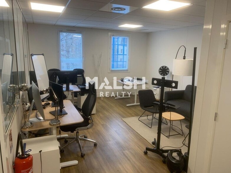 Bureau dans Lyon à louer - Photo de l’immeuble – Image 2 sur 13