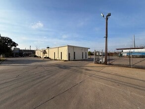 11049 Shady Trl, Dallas, TX à louer Photo intérieure– Image 2 sur 5