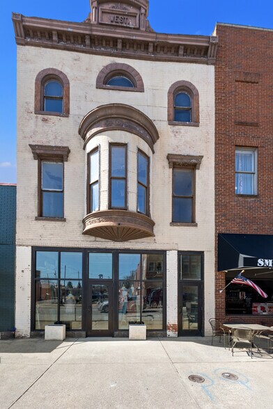 18 N Main St, Winchester, KY à vendre - Photo de l’immeuble – Image 2 sur 20