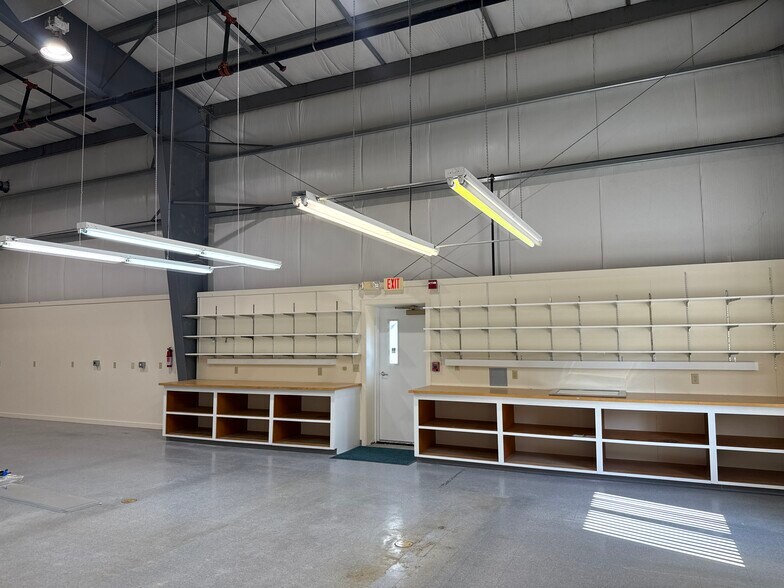 12/14 Whitaker Way, Seabrook, NH à louer - Photo de l’immeuble – Image 3 sur 6