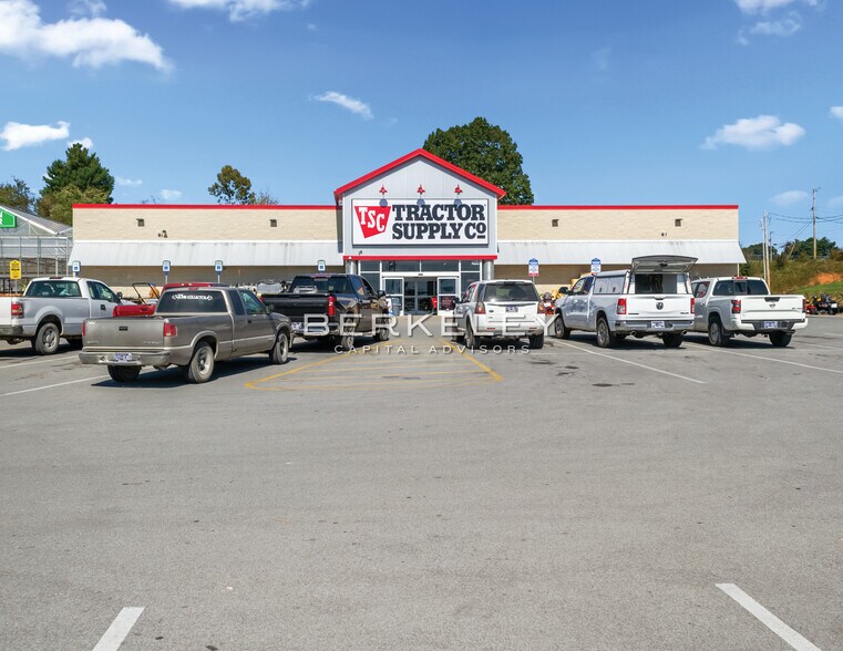 400 S Broad St, New Tazewell, TN à vendre - Photo de l’immeuble – Image 2 sur 7