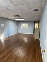 2071 Clove Rd, Staten Island, NY à louer Photo intérieure– Image 2 sur 10