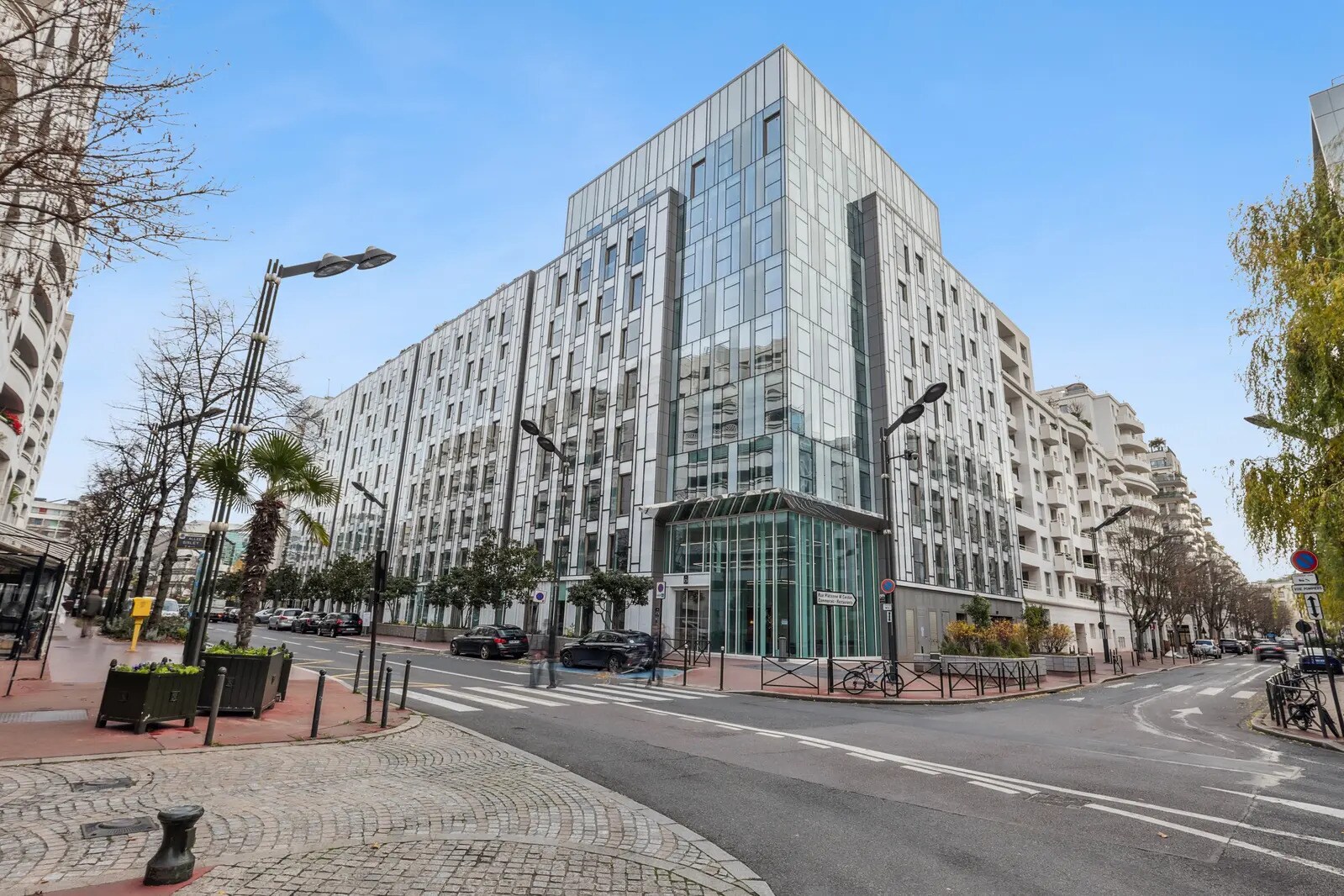 12 Avenue André Malraux, Levallois-Perret à louer Photo de l’immeuble– Image 1 sur 2