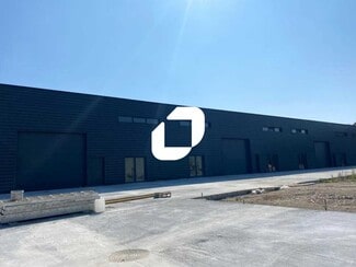 Plus de détails pour 29 Rue Gutenberg, Magny-en-Vexin - Local d'activités à louer