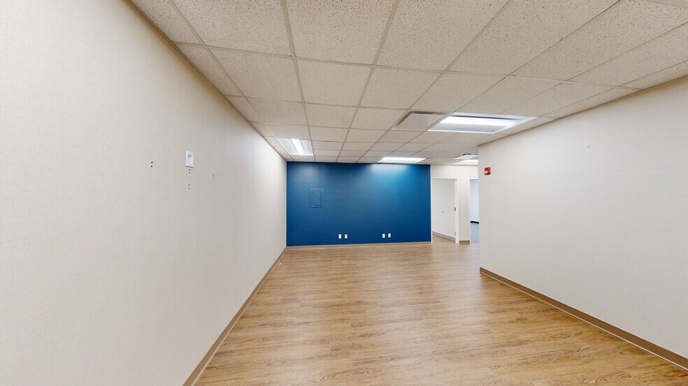 1 Huntington Quadrangle, Melville, NY à louer - Numérisation 3D Matterport – Image 3 sur 12