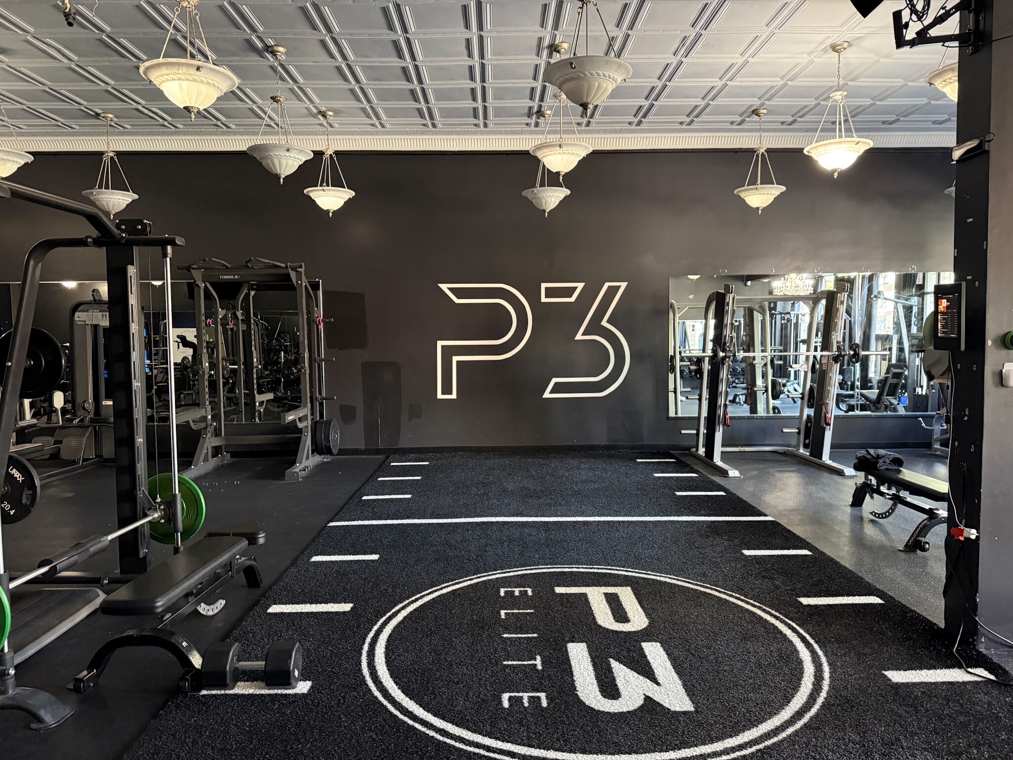 210 N Harbor Blvd, Fullerton, CA à louer Photo intérieure– Image 1 sur 8