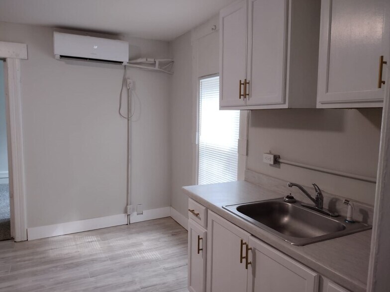 215 Grace St, Greenwood, SC à vendre - Photo intérieure – Image 3 sur 18
