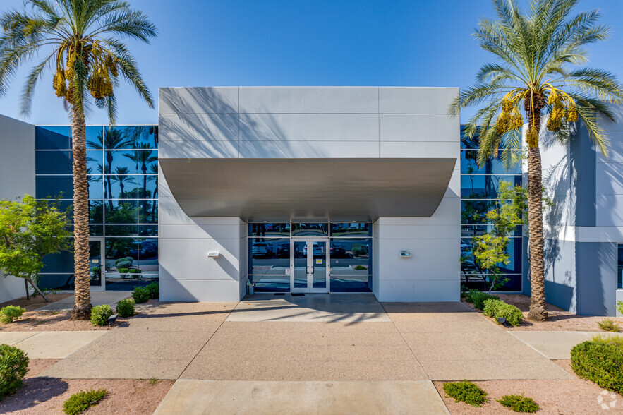 3157 E Elwood St, Phoenix, AZ à louer - Photo de l’immeuble – Image 2 sur 3