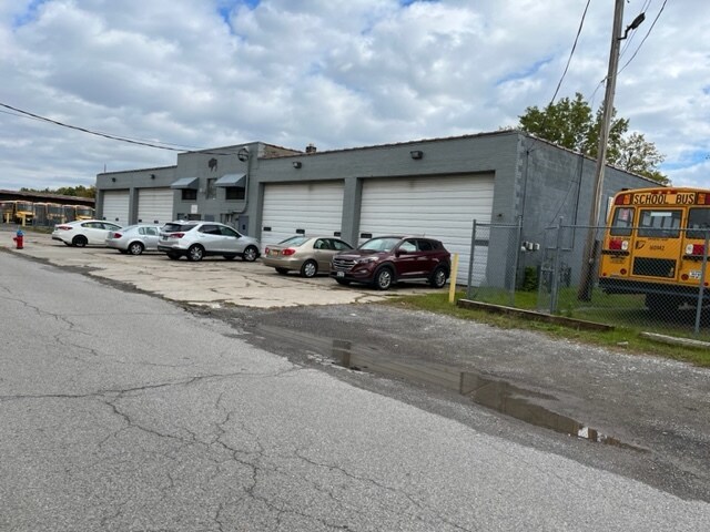 51 Botsford Pl, Buffalo, NY à louer - Photo de l’immeuble – Image 3 sur 9