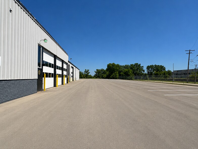2626 E 139th St, Burnham, IL à vendre - Photo de l’immeuble – Image 3 sur 33