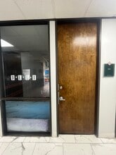 2525 N Loop Fwy W, Houston, TX à louer Photo intérieure– Image 2 sur 2