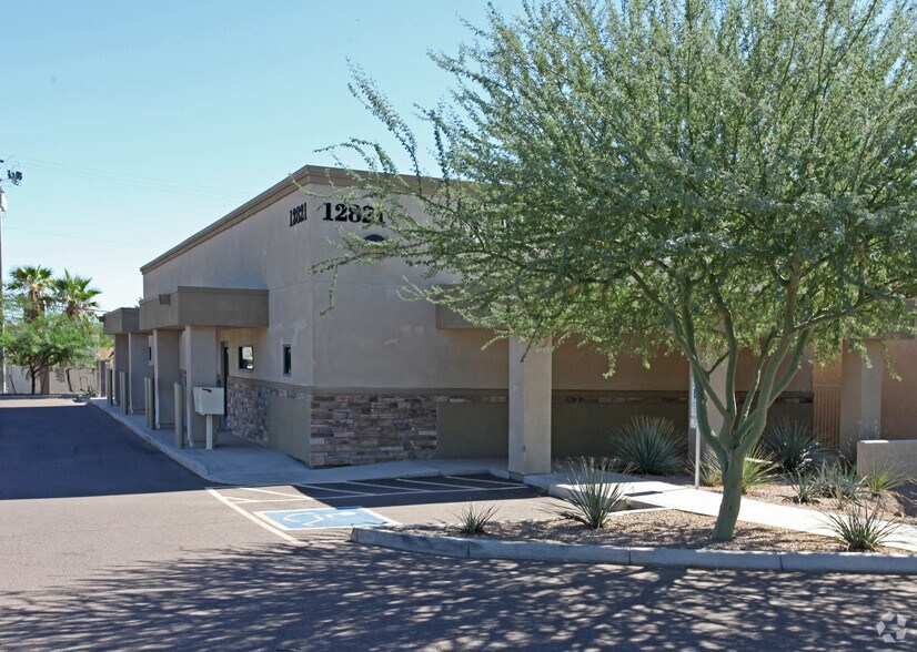 12821 N Cave Creek Rd, Phoenix, AZ à vendre - Photo de l’immeuble – Image 3 sur 14
