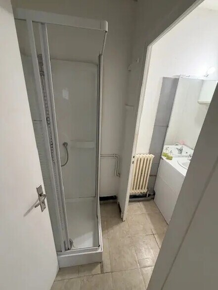 Bureau dans Lyon à louer - Photo de l’immeuble – Image 3 sur 6