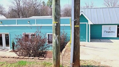 136 Fayetteville St, Pittsboro, NC à louer - Vidéo sur l’annonce professionnelle 