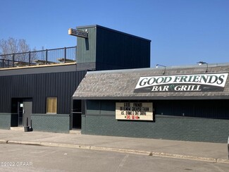 Plus de détails pour 220 Towner Ave, Larimore, ND - Local d’activités à vendre