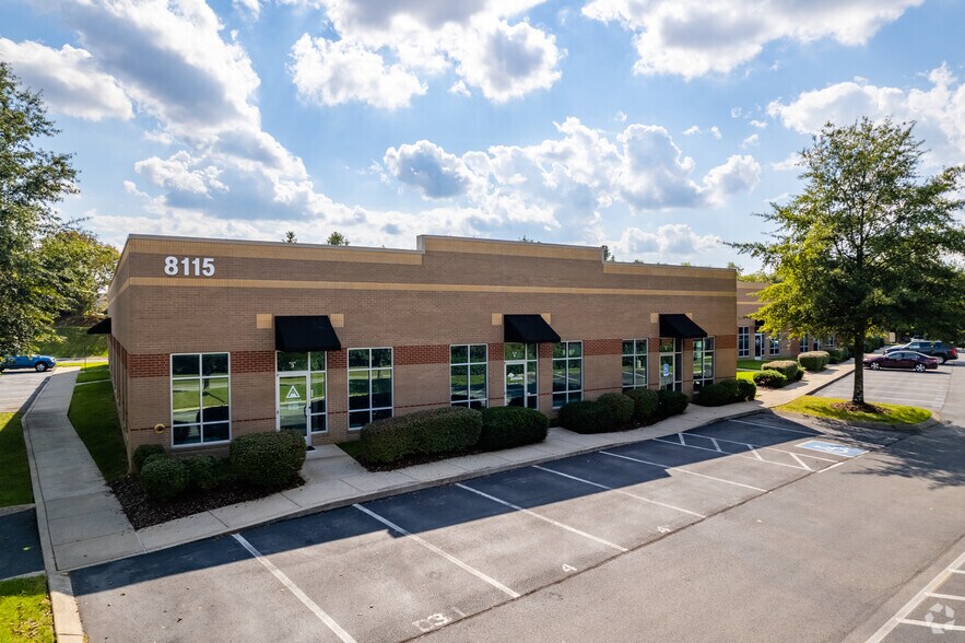 8115 Isabella Ln, Brentwood, TN à louer - Photo de l’immeuble – Image 1 sur 16