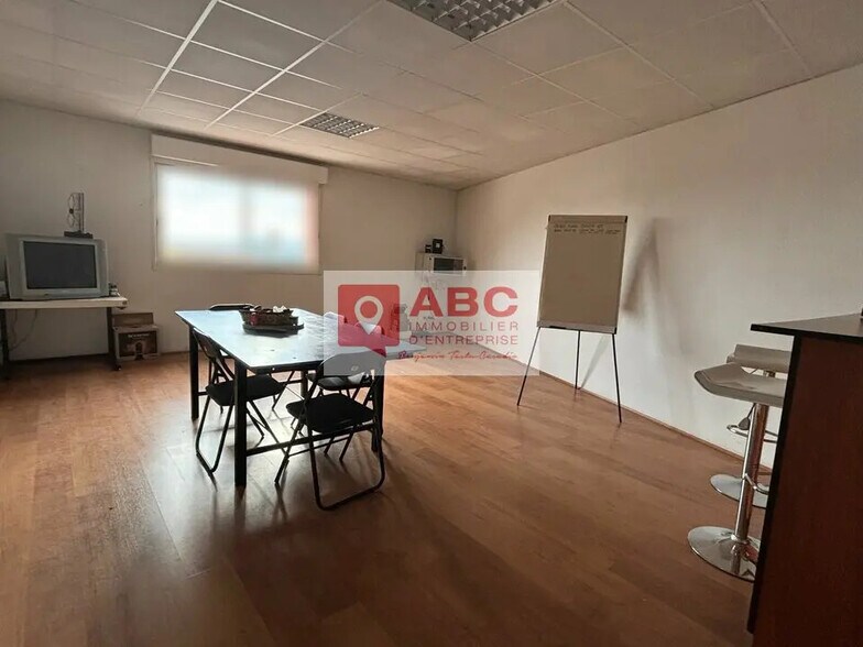 Local d’activités dans Corneilla-del-Vercol à louer - Photo intérieure – Image 2 sur 9