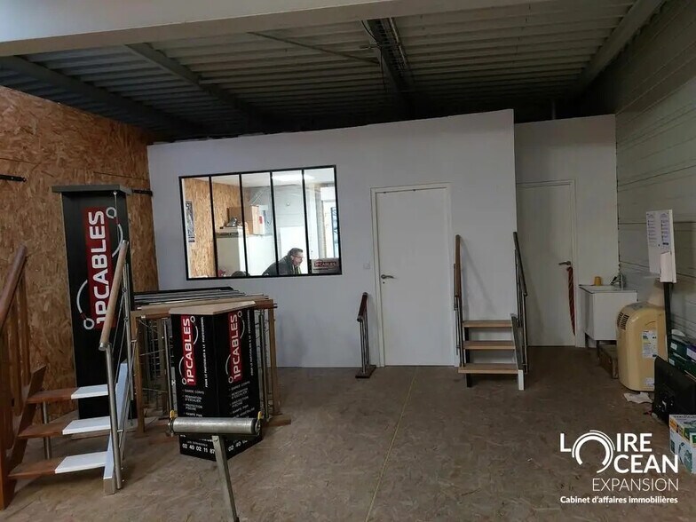 Local d’activités dans Nantes à louer - Photo de l’immeuble – Image 2 sur 4