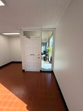 20014-20032 State Rd, Cerritos, CA à louer Photo intérieure– Image 2 sur 24