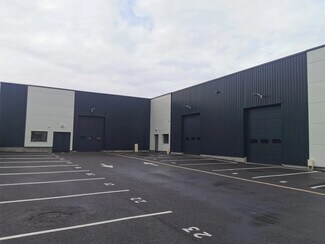 Plus de détails pour Local d'activités à louer