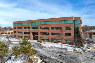 Plus de détails pour 2250 Point Blvd, Elgin, IL - Coworking à louer