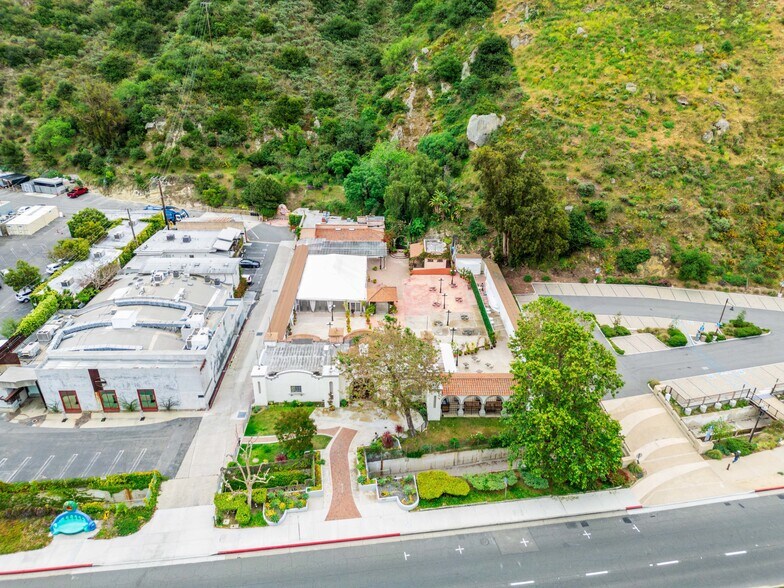 777 Laguna Canyon Rd, Laguna Beach, CA à vendre - Photo de l’immeuble – Image 3 sur 6