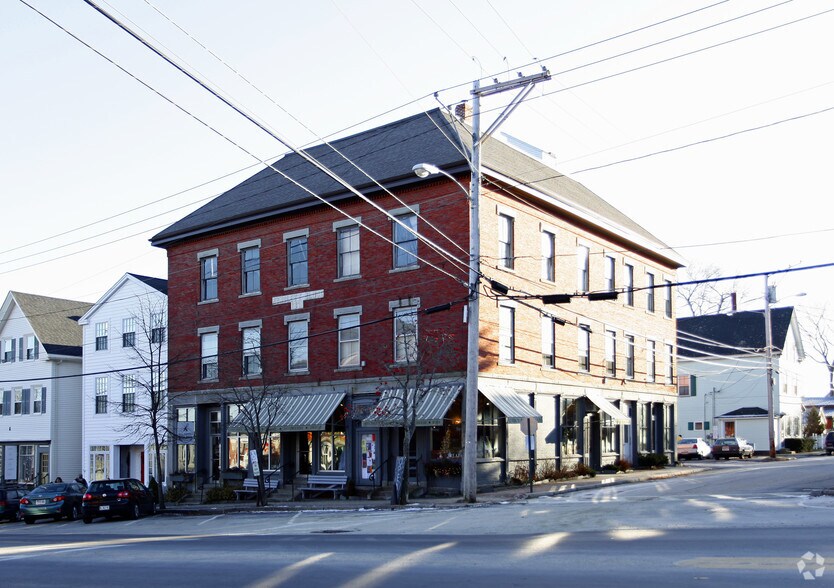 80 Main St, Wiscasset, ME à louer - Photo principale – Image 1 sur 10