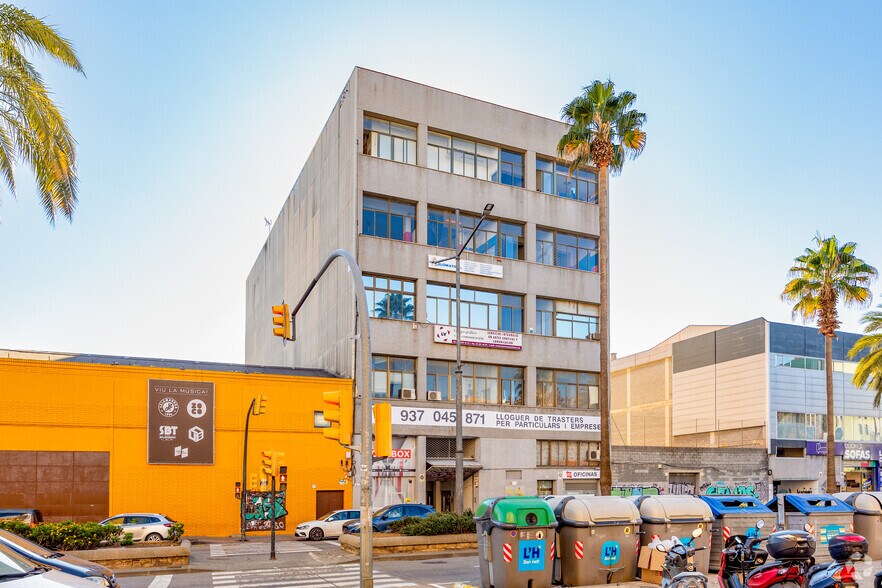 Industriel/Logistique dans L'Hospitalet de Llobregat, Barcelona à louer - Photo de l’immeuble – Image 2 sur 5