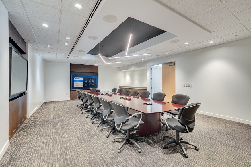 3929 W John Carpenter Fwy, Irving, TX à louer - Photo intérieure – Image 3 sur 12