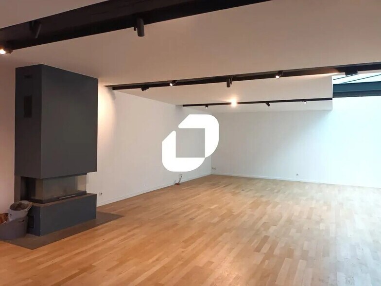 Bureau dans Lille à louer - Photo de l’immeuble – Image 3 sur 12