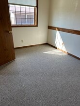 304 Henriette Ave, Crivitz, WI à louer Photo intérieure– Image 2 sur 10