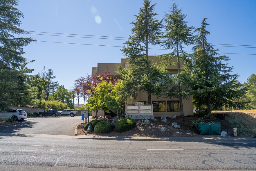 3300 Sunset Blvd, Rocklin, CA à vendre - Photo de l’immeuble – Image 3 sur 4