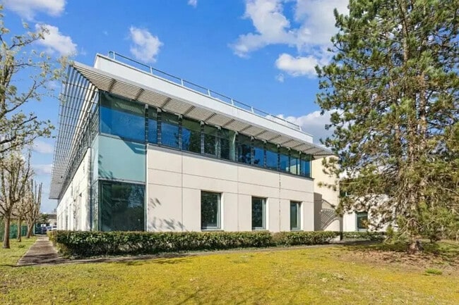 Plus de détails pour Bureau à louer