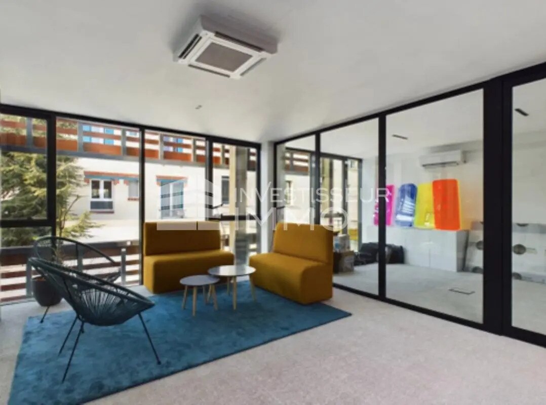 Bureau dans Courbevoie à vendre Photo de l’immeuble– Image 1 sur 12