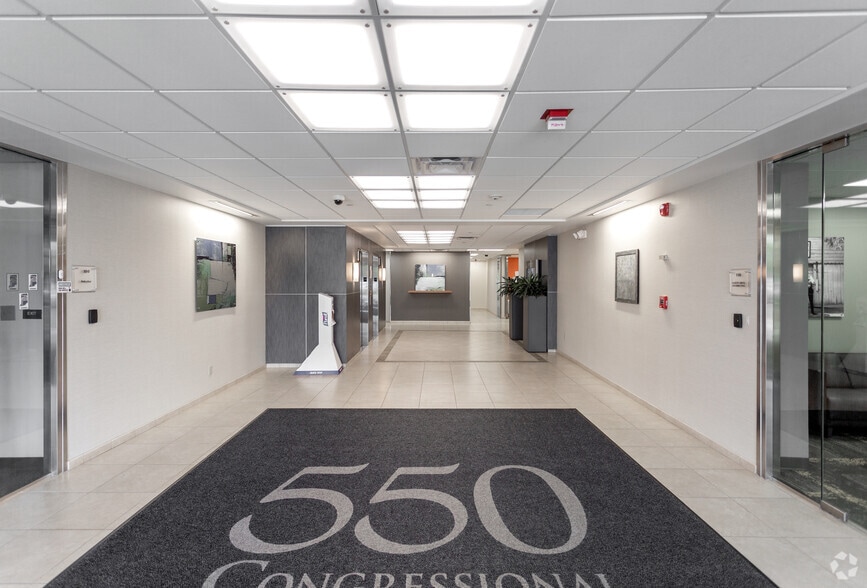 550 Congressional Blvd, Carmel, IN à louer - Photo intérieure – Image 3 sur 27