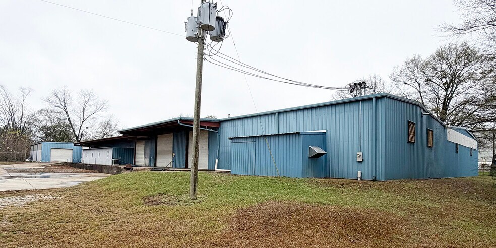 1207 Butler St, Oxford, AL à vendre - Photo de l’immeuble – Image 3 sur 15