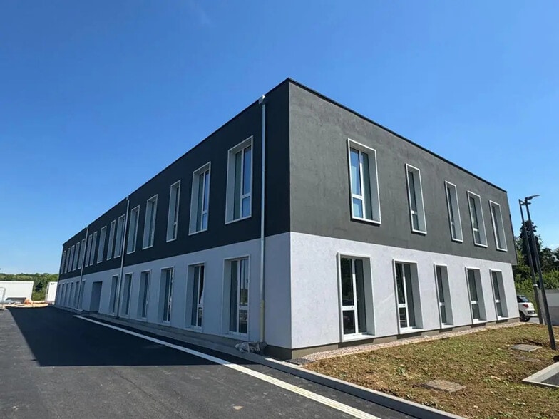 Rue Du Jardin D'écosse, Ars-Laquenexy à vendre - Photo de l’immeuble – Image 1 sur 3