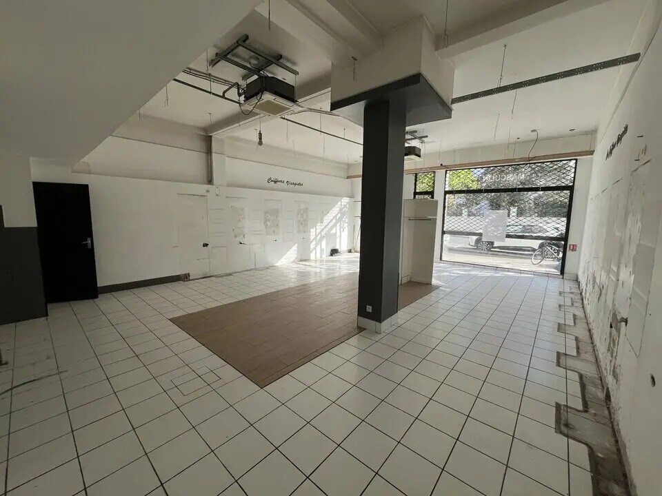 Local commercial dans Bayonne à louer Photo intérieure– Image 1 sur 3