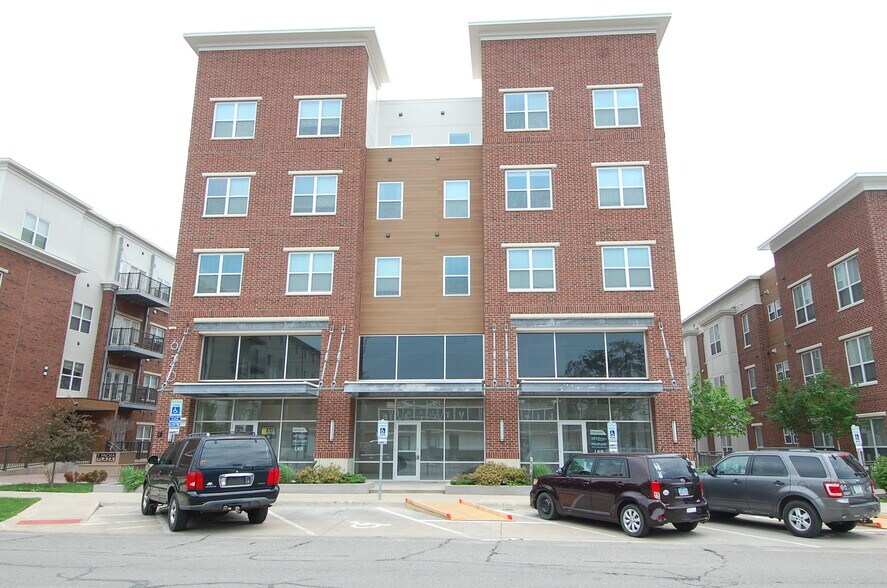 620 S Dubuque St, Iowa City, IA à louer - Photo de l’immeuble – Image 2 sur 5