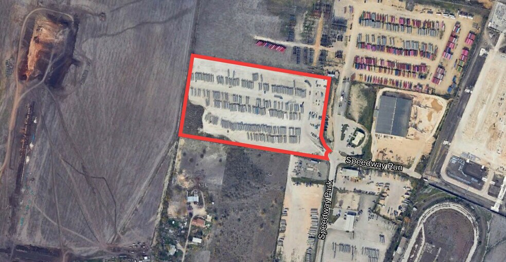 14603 Speedway Park, Von Ormy, TX à louer - Photo de l’immeuble – Image 3 sur 5