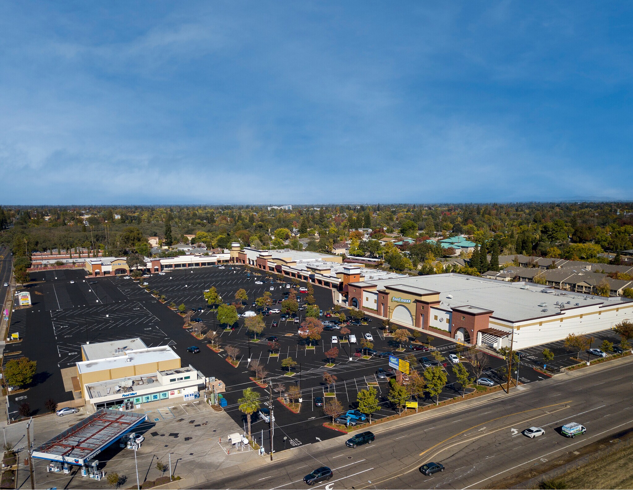 4006-4794 Manzanita Ave, Carmichael, CA à louer Photo principale– Image 1 sur 10